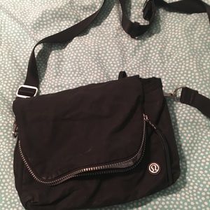 lulu lemon cross body